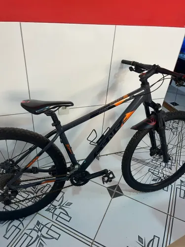 Vendo bicicleta aro 29 K7