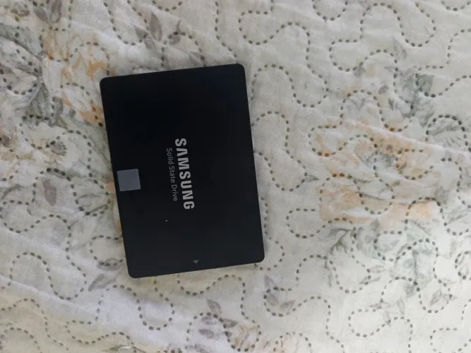 SSD Samsung 2TB - valor a negociar