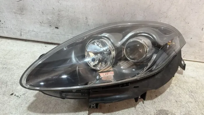 Farol esquerdo Fiat Bravo 2010 2011 2012 2013 2014 2015 2016 Original