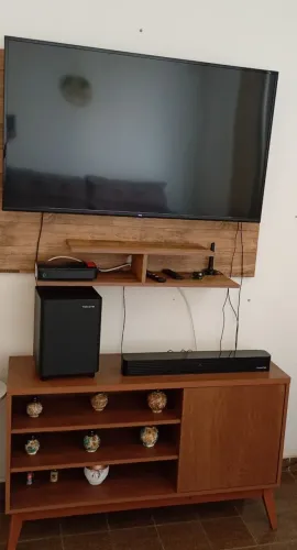 Vendo rack e painel para TV 50 polegadas semi novo