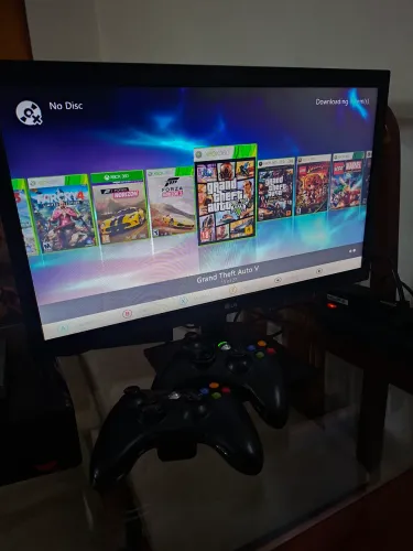 Xbox 360 RGH cheio de jogos, mais monitor gamer