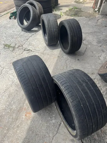 Vendo pneus da Porscher 911 e 718