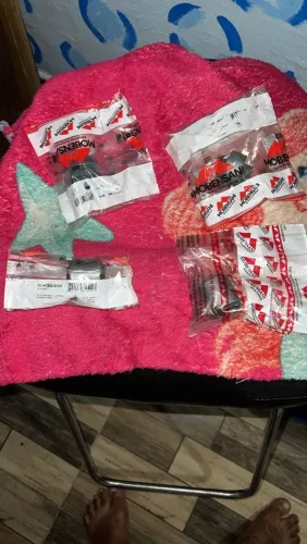 Eu to vendo bucha de bandejal do carro kwid valor negóciado eu comprei mas nao usei 