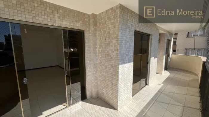 Alugue agora este incrível apartamento de 3 quartos no Braga, Cabo Frio-RJ! 90m², 3 suítes