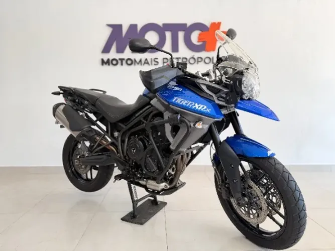 TRIUMPH TIGER 800