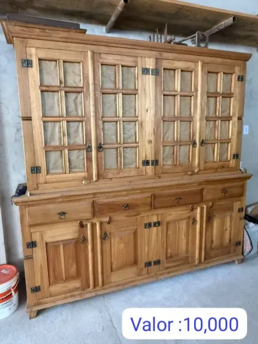Vendo móveis de madeira maciça,madeira demolição