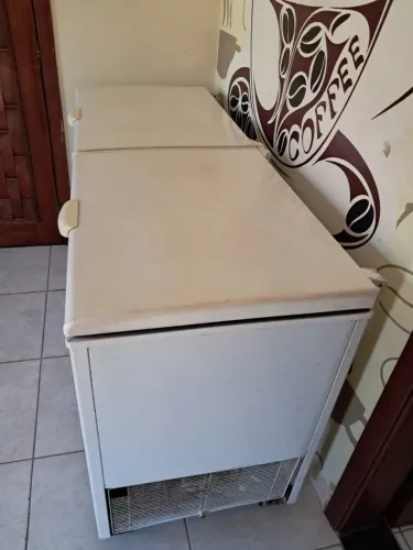 Freezer horizontal metalfrio de 546 Litros