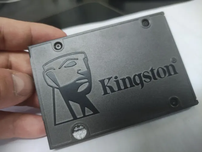 SSD 240 KINGSTON