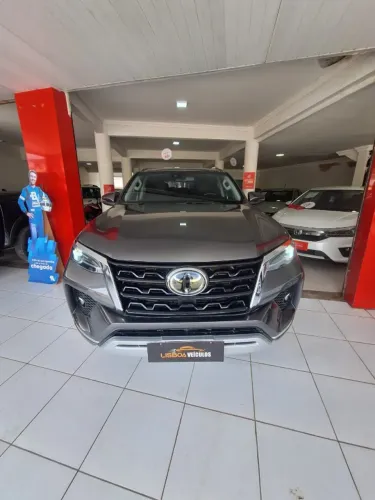 Toyota Hilux SW4 SRX 4X4 2.8 TDI 16V Dies. Aut. 2021