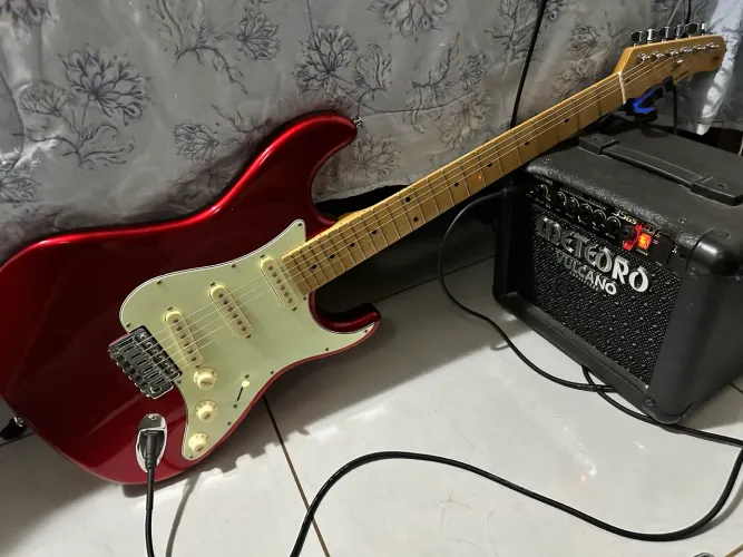 Guitarra Tagima Tg530 + Cubo Meteoro