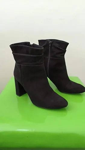 Bota preta Capodarte