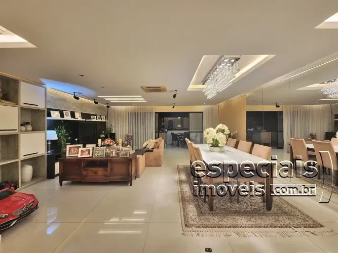 Apartamento à venda no Patio Village. Recreio dos Bandeirantes.