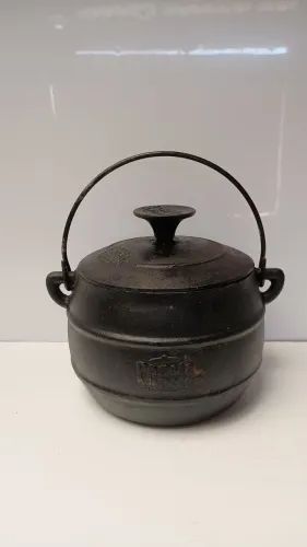 Panela mineira de ferro fundido 14 cm 2Litros