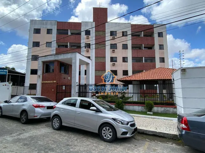 Apartamento com 3 dormitórios para alugar, 62 m² por R$ 1.500/mês - Messejana - Fortaleza/