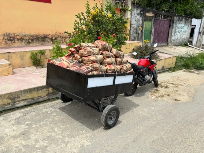 Vende se carretinha para moto 1500,00