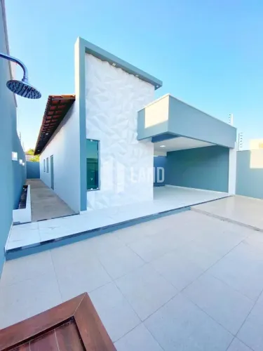 Casa com 3 quartos, sendo 2 suítes, no Centro de Timon/MA.