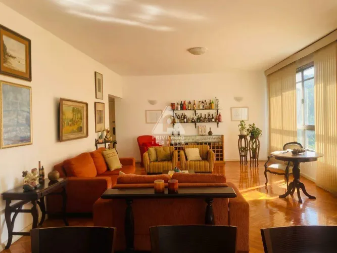 Apartamento Residencial à Venda em Botafogo (Fundo) | 4 Quartos | 187 m²