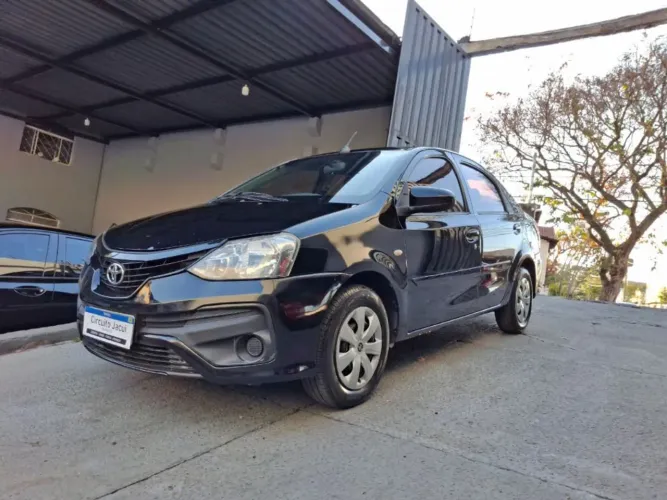 Toyota Etios X Plus Sedan 1.5 Flex 16V 4P Mec. 2018