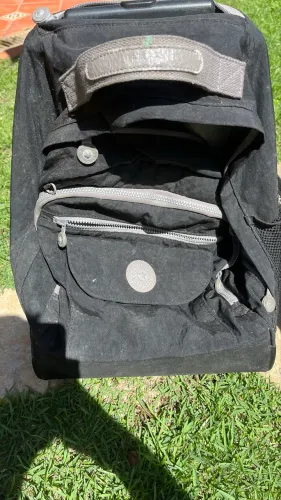 Mochila Kipling Original de rodinhas e para as costas