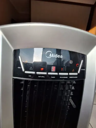 Climatizador de ar portátil Midea 4 em 1