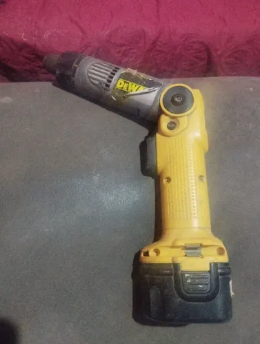 Parafusadeira Dewalt 
