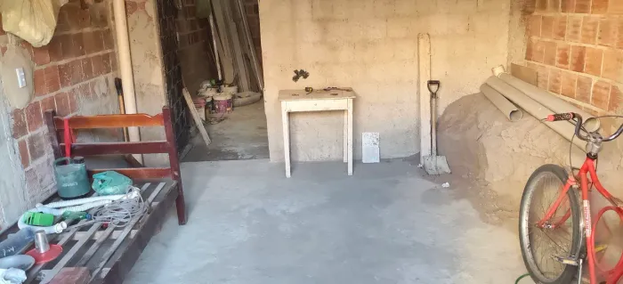 Vende-se casa