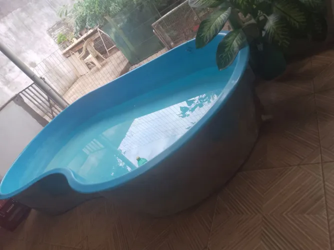 Piscina tipo feijão 4800 litros muito bem conservada