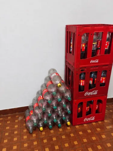 Kit Completo de Engradados e Garrafas - Coca-Cola, Ambev e Outros