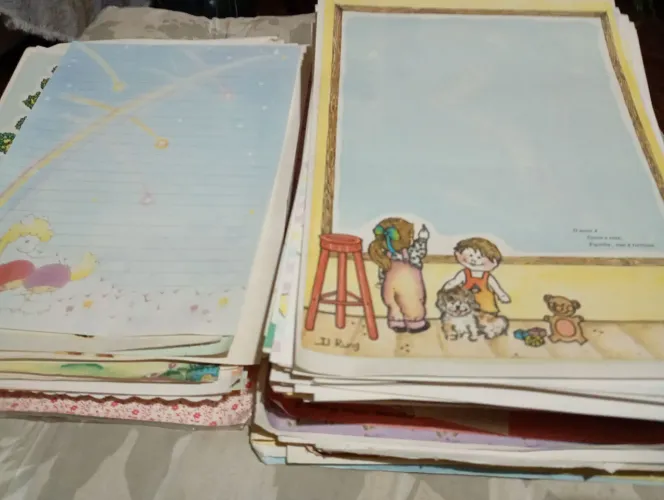 Coleção de 550 papéis de carta anos 80 e 90