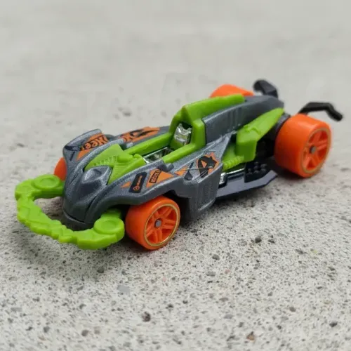 Hot Wheels Mattel Miniatura 1:64 Wattzup 2013 Rodas Laranjas Cinza E Verde