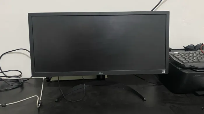 Monitor LG 25 ultrawide