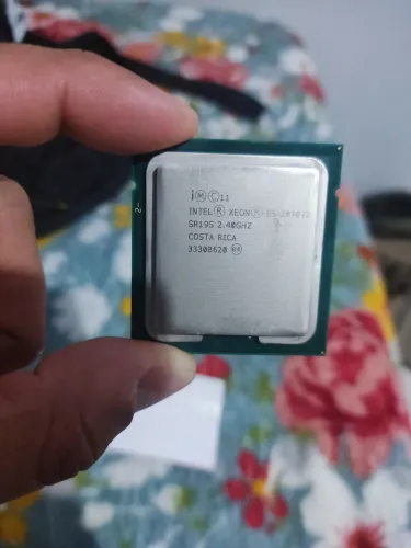 Processador Xeon E5 2470 V2
