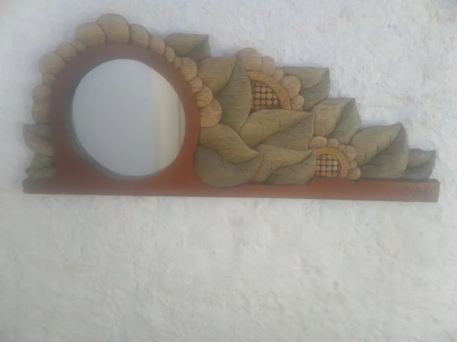 Quadro Entalhado em mogno 