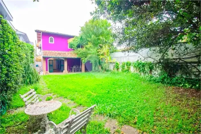 Casa para aluguel e venda tem 341 metros quadrados com 5 quartos
