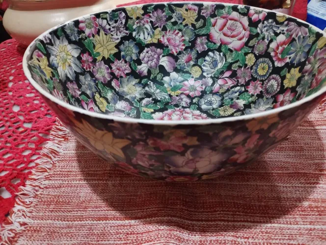 Peça antiga pintada a mão 100 reais