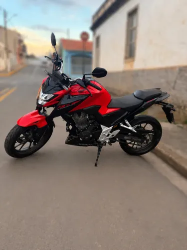 Cb 300