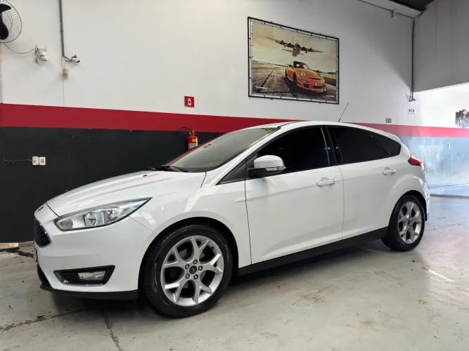 Ford Focus 2.0 16v/se/se Plus Flex 5P Aut. 2016
