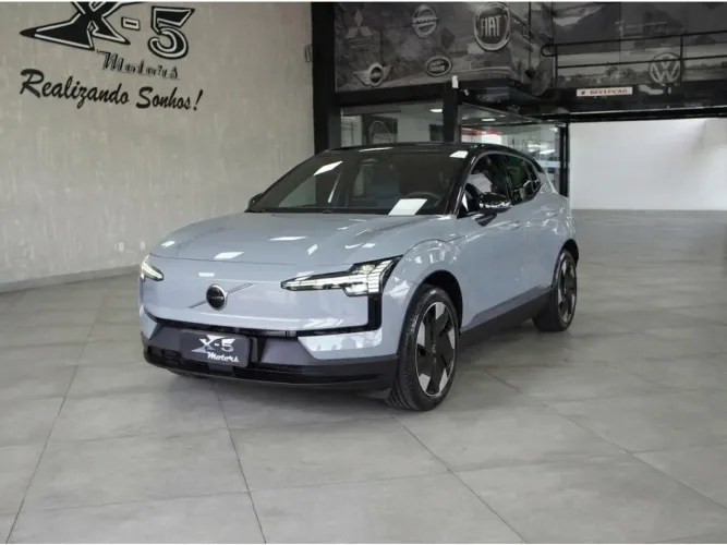 Volvo EX30 E40 Plus 2026