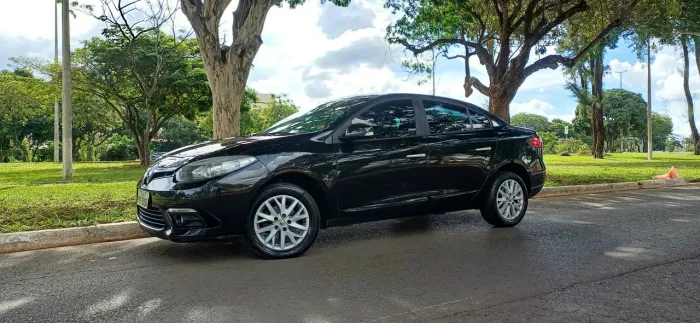 Renault Fluence Sed. Dynamique 2.0 16V Flex Aut. 2015