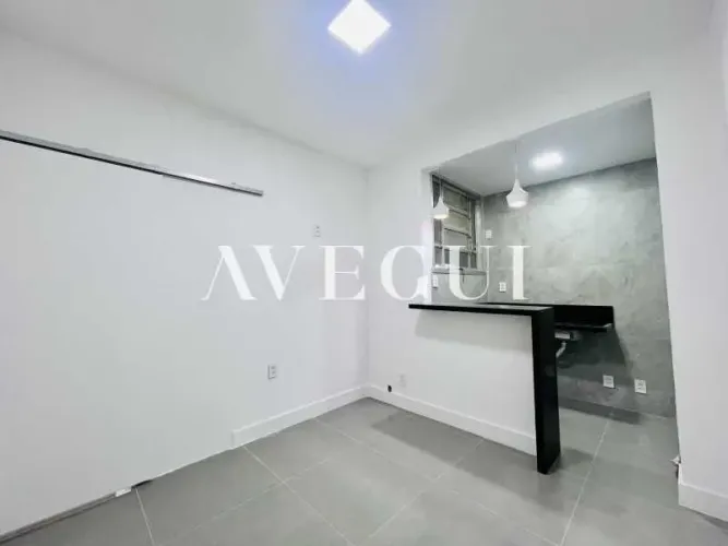 Studio Reformado em Copacabana a Poucos Passos da Praia