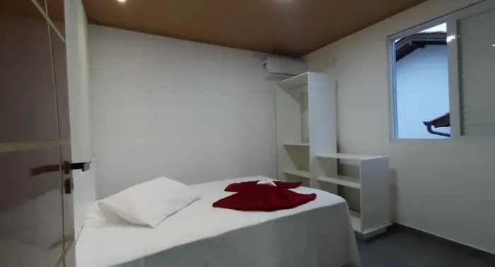 ALUGO APARTAMENTO MENSAL ATÉ NOVEMBRO ! BARRA DA LAGOA - FLORIANÓPOLIS