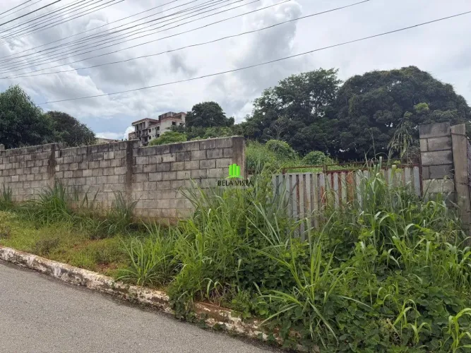 Lote comercial com vista para Lagoa