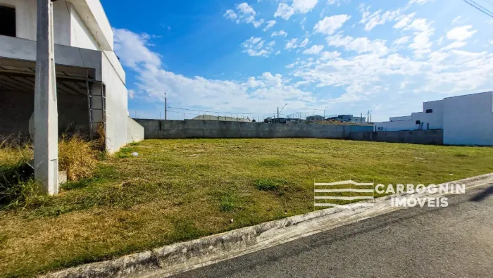 Terreno em condomínio a Venda no Malibu no Residencial Colinas em Caçapava