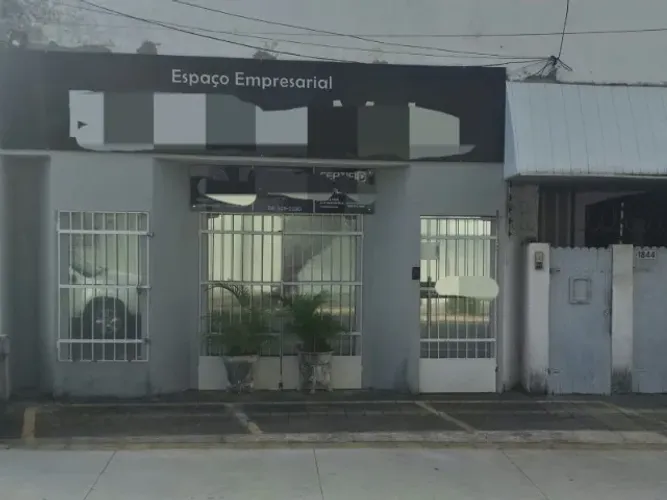 Alugo prédio comercial na Rua São José - Lagoa Nova