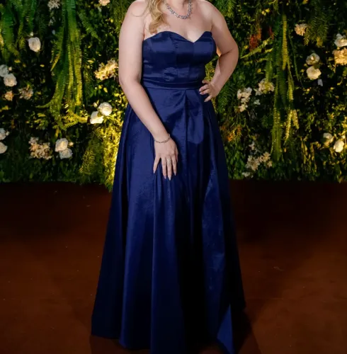 Vestido de festa azul marinho 