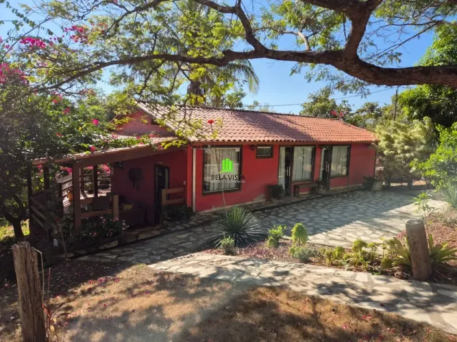 Pousada em Almeida com 700.00 m² , 12 quarto(s) , 12 suíte(s) , 10 vaga(s).