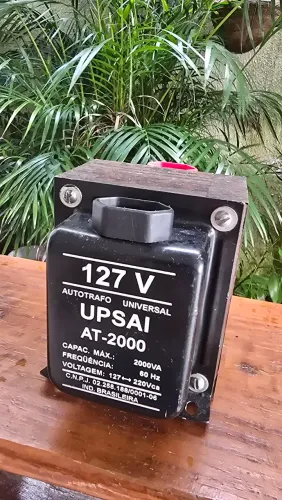 Autotransformador 220V para 110V 2.000 VA
