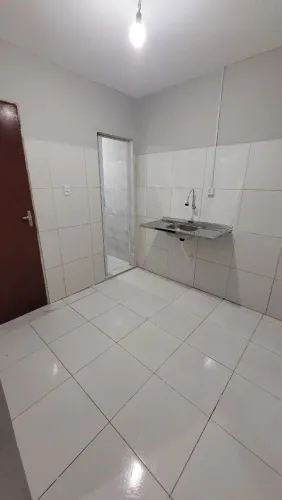 Kintinete para alugar 1 quarto, 1 cozinha e 1 banheiro. Água, luz e Internet incluso