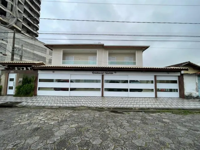 CASA COM 43,00 m² - OCIAN - PRAIA GRANDE SP