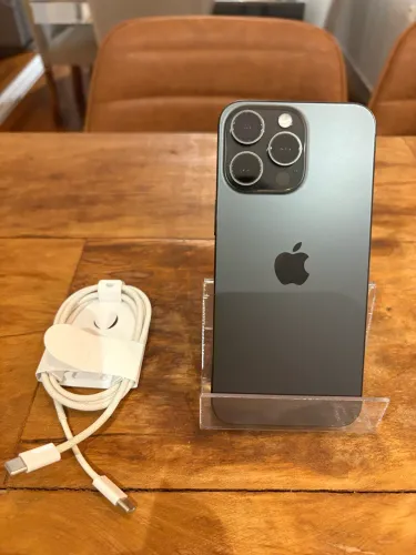 IPHONE 15 PRO MAX 93% BATERIA